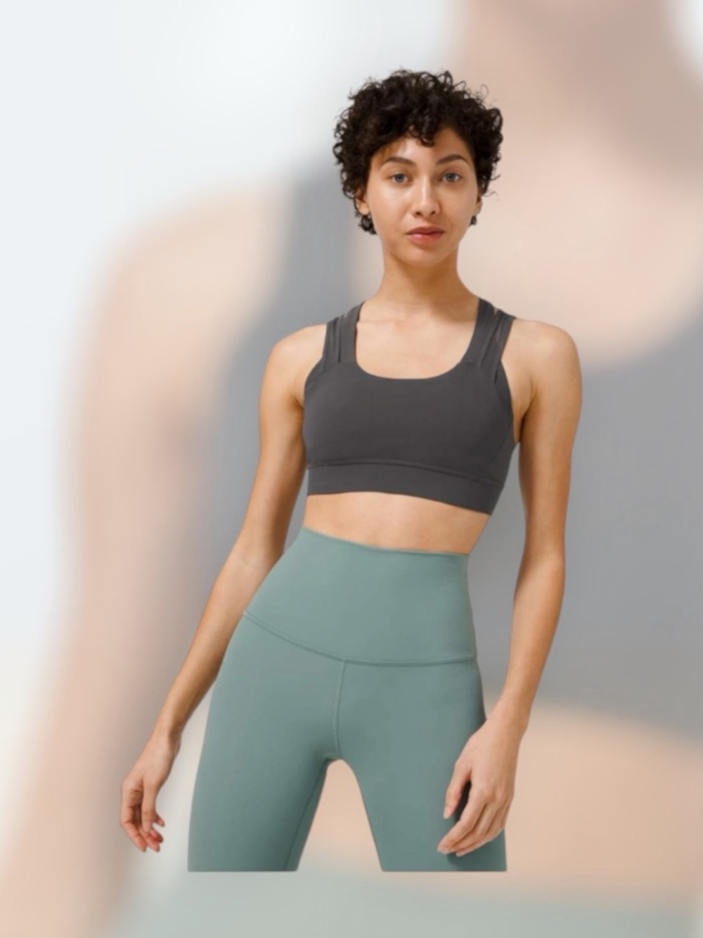 Lululemon Geared to Train Bra
*Medium Support, B/C Cup
Grey